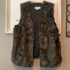 Ava and Viv women’s faux fur lined vest size 2X